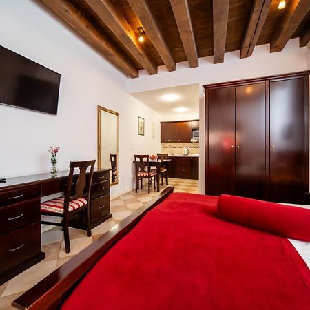 Sunce Palace Apartments With Free Offsite Parking Dubrovnik Exterior photo