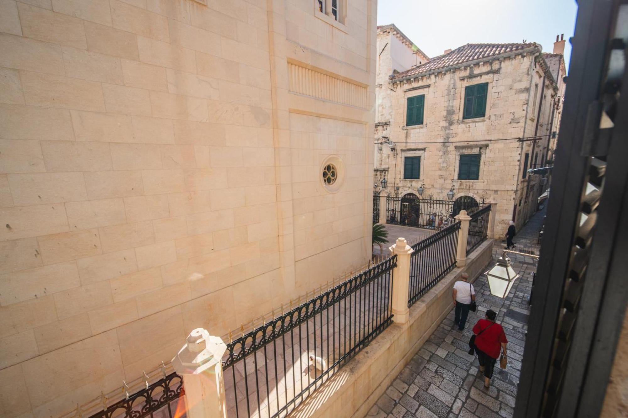 Sunce Palace Apartments With Free Offsite Parking Dubrovnik Exterior photo